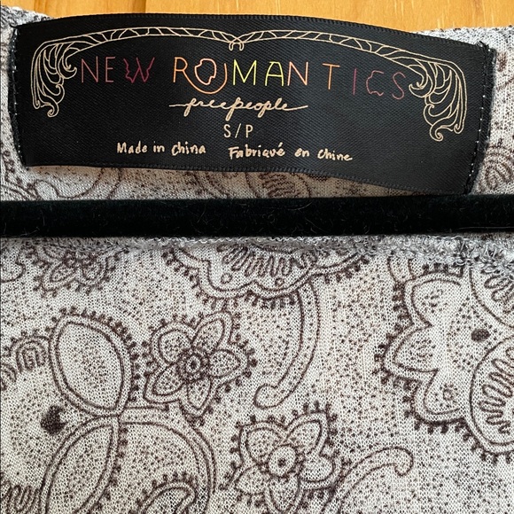 Free People Beautyful Gray Floral Lace Blouse - Picture 2 of 7